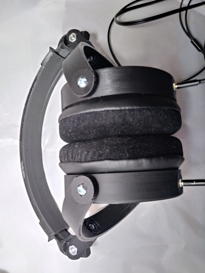 Large headphones black